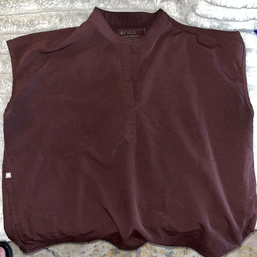 FIGS Espresso Rafaela Scrub Top - Size Large
